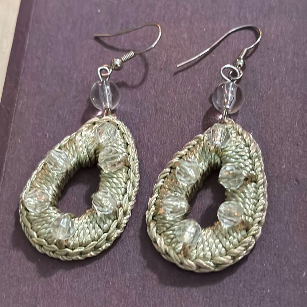 💜 3/$10 Boho Beige Wrapped Teardrop Dangly Earrings